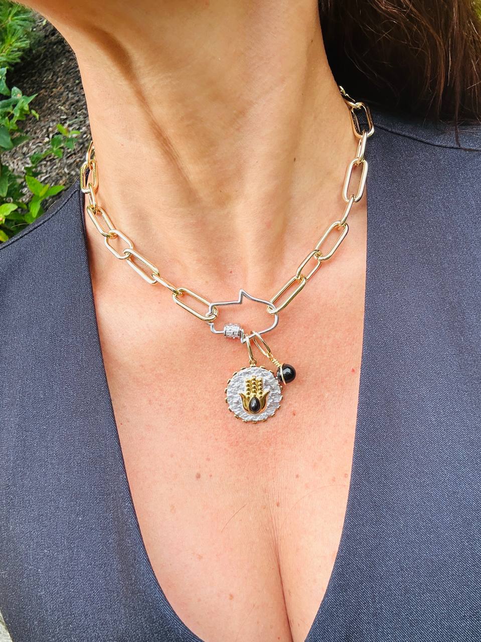 Hamsa Adjustable rhodium-plated chunky link chain