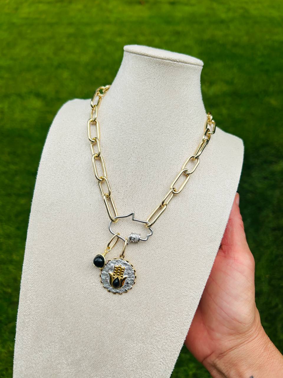 Hamsa Adjustable rhodium-plated chunky link chain